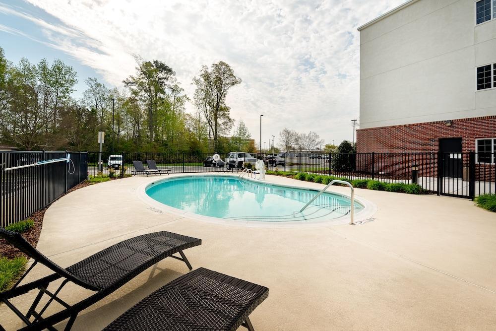 Candlewood Suites Rocky Mount By Ihg Exterior photo